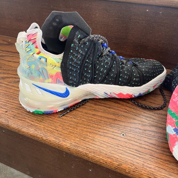 Nike LeBron 18 EP James Gang multicolored CQ9284-002 Men’s 8.5 EUC - Picture 6 of 7